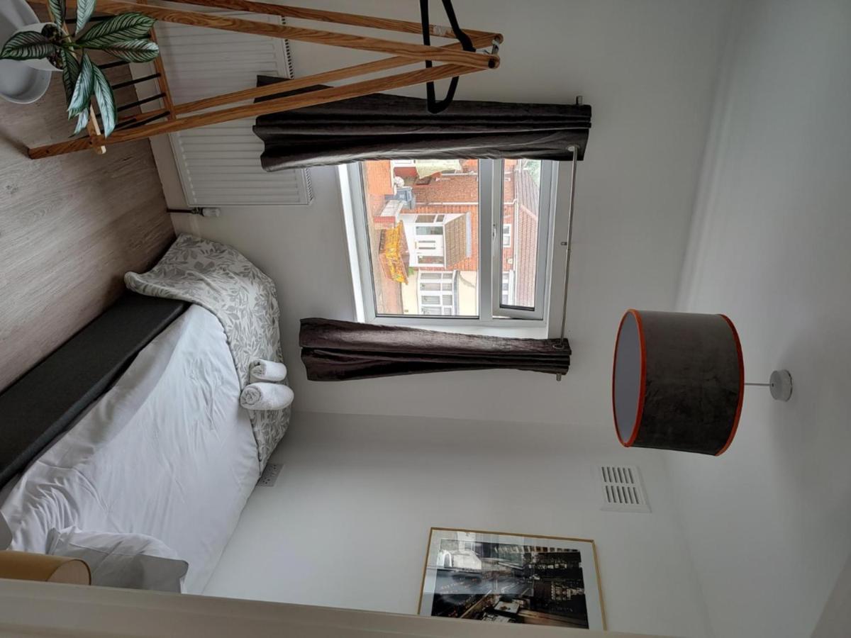 Wavertree Drive 3 Bed Contractor Home In Лестер Екстер'єр фото