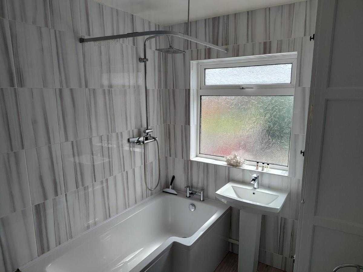 Wavertree Drive 3 Bed Contractor Home In Лестер Екстер'єр фото