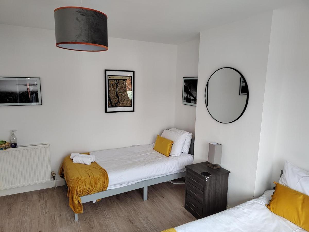 Wavertree Drive 3 Bed Contractor Home In Лестер Екстер'єр фото